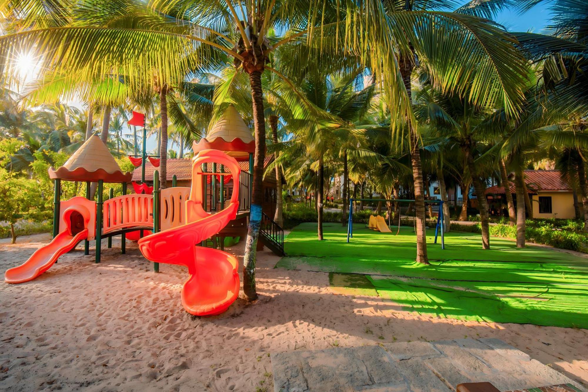 Sea Lion Beach Resort Mui Ne Exterior photo